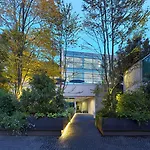 C-hotel & Hotel 5*