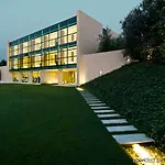 C-hotel & 5*